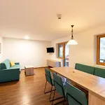 Apartmán Lovely With Sauna, Storage, Pool, Terrace Wald im Pinzgau