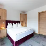 Lovely With Sauna, Storage, Pool, Terrace