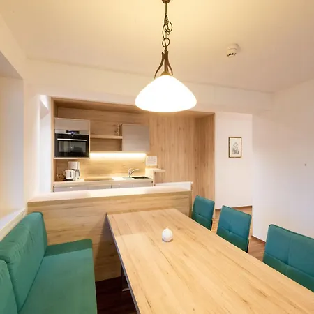 Apartment Lovely With Sauna Storage Pool Terrace Wald im Pinzgau