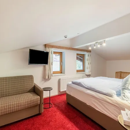 Lovely With Sauna Storage Pool Terrace * Wald im Pinzgau