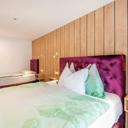Lovely With Sauna Storage Pool Terrace Wald im Pinzgau
