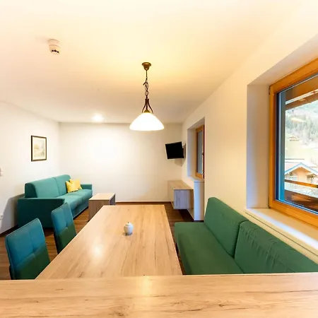 Apartment Lovely With Sauna Storage Pool Terrace Wald im Pinzgau