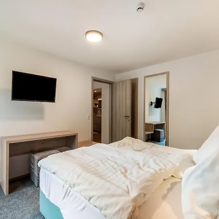 Lovely With Sauna Storage Pool Terrace Apartment *