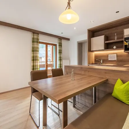 Apartment Lovely With Sauna Storage Pool Terrace Wald im Pinzgau
