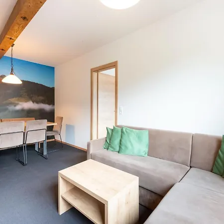 Daire Lovely With Sauna, Storage, Pool, Terrace Wald im Pinzgau