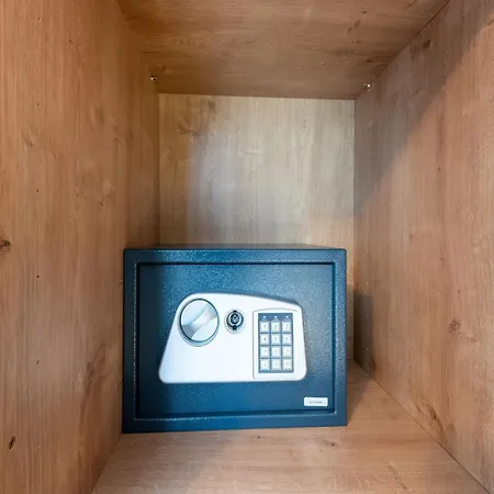 Lovely With Sauna, Storage, Pool, Terrace *