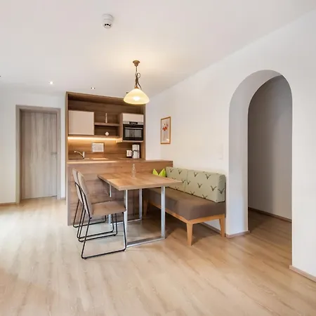 Апартаменты Lovely With Sauna, Storage, Pool, Terrace Вальд (Пинцгау)