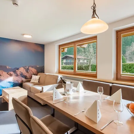 Lovely With Sauna, Storage, Pool, Terrace 公寓 *