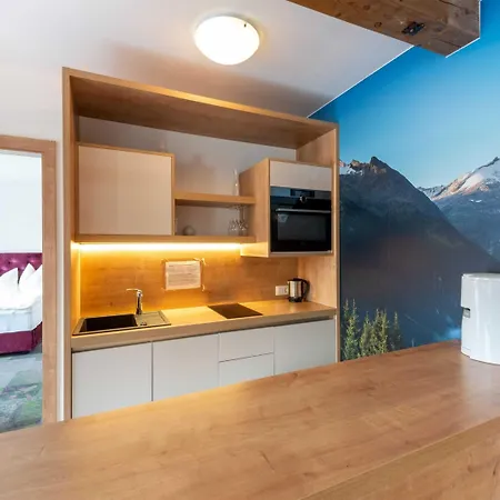 Lovely With Sauna, Storage, Pool, Terrace * Wald im Pinzgau