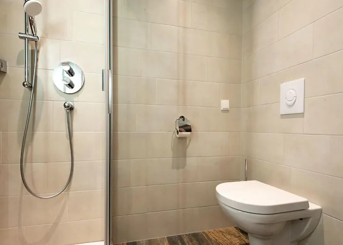 Lovely With Sauna, Storage, Pool, Terrace דירה *