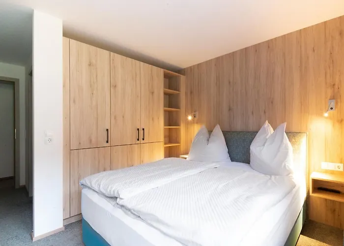 Lovely With Sauna, Storage, Pool, Terrace דירה