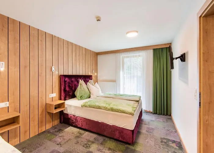 Lovely With Sauna, Storage, Pool, Terrace Διαμέρισμα Wald im Pinzgau