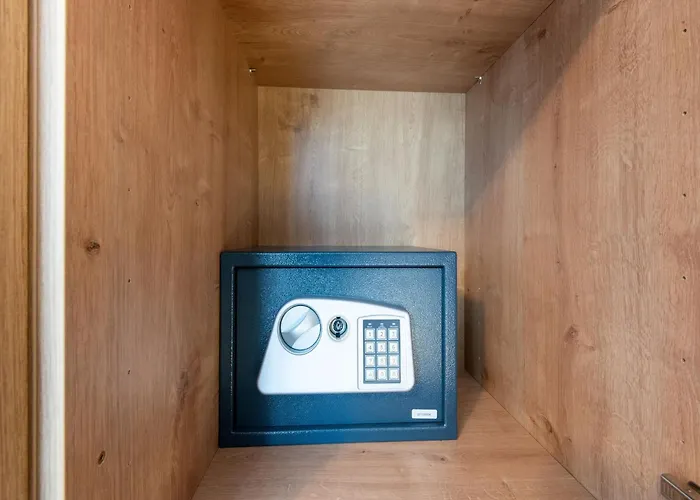 Lovely With Sauna, Storage, Pool, Terrace *