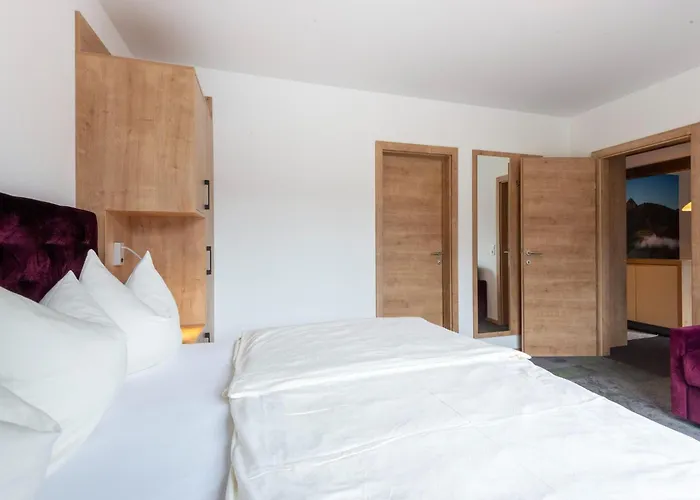 Lovely With Sauna, Storage, Pool, Terrace